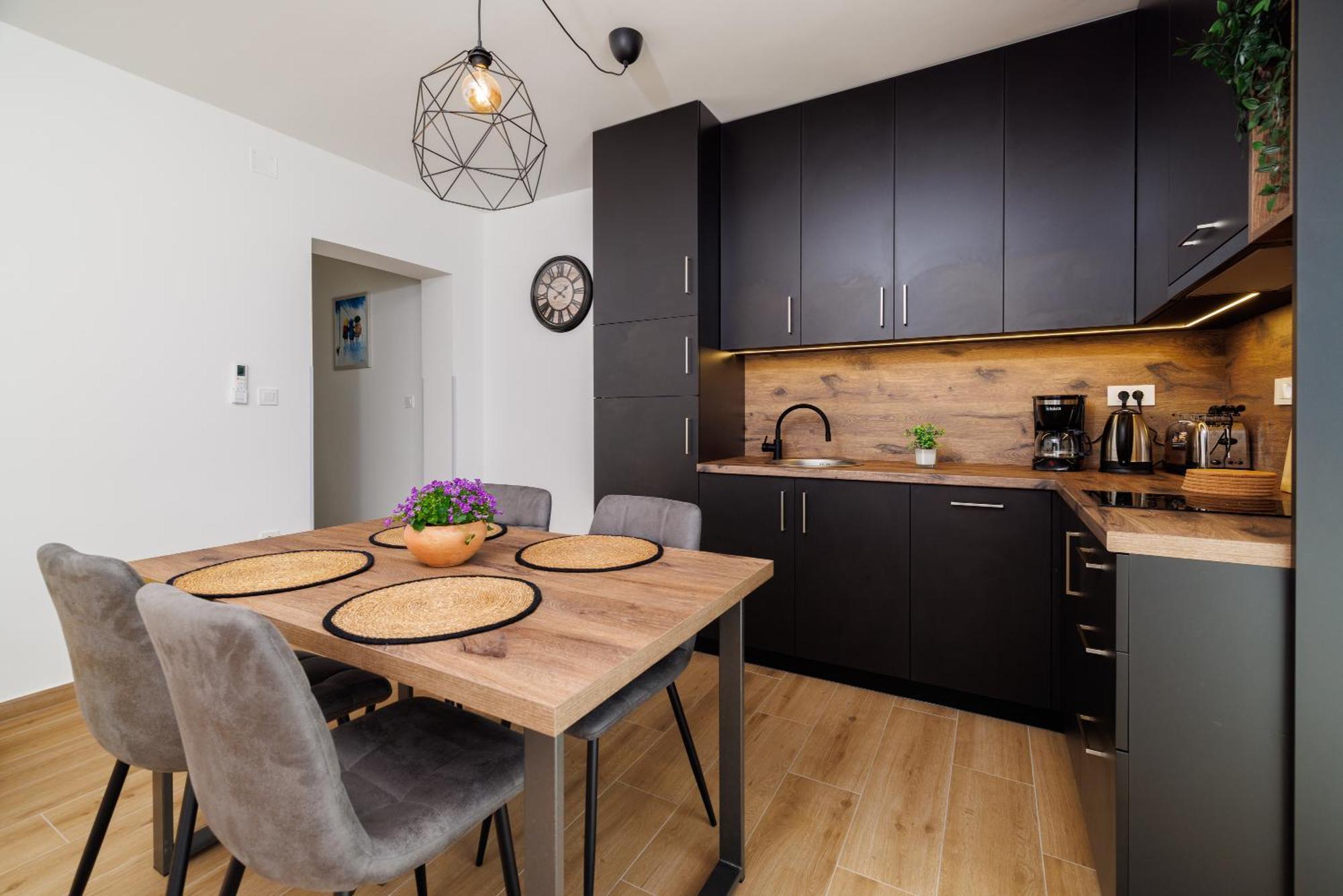 Apartmani Viktorija Jadranovo Εξωτερικό φωτογραφία
