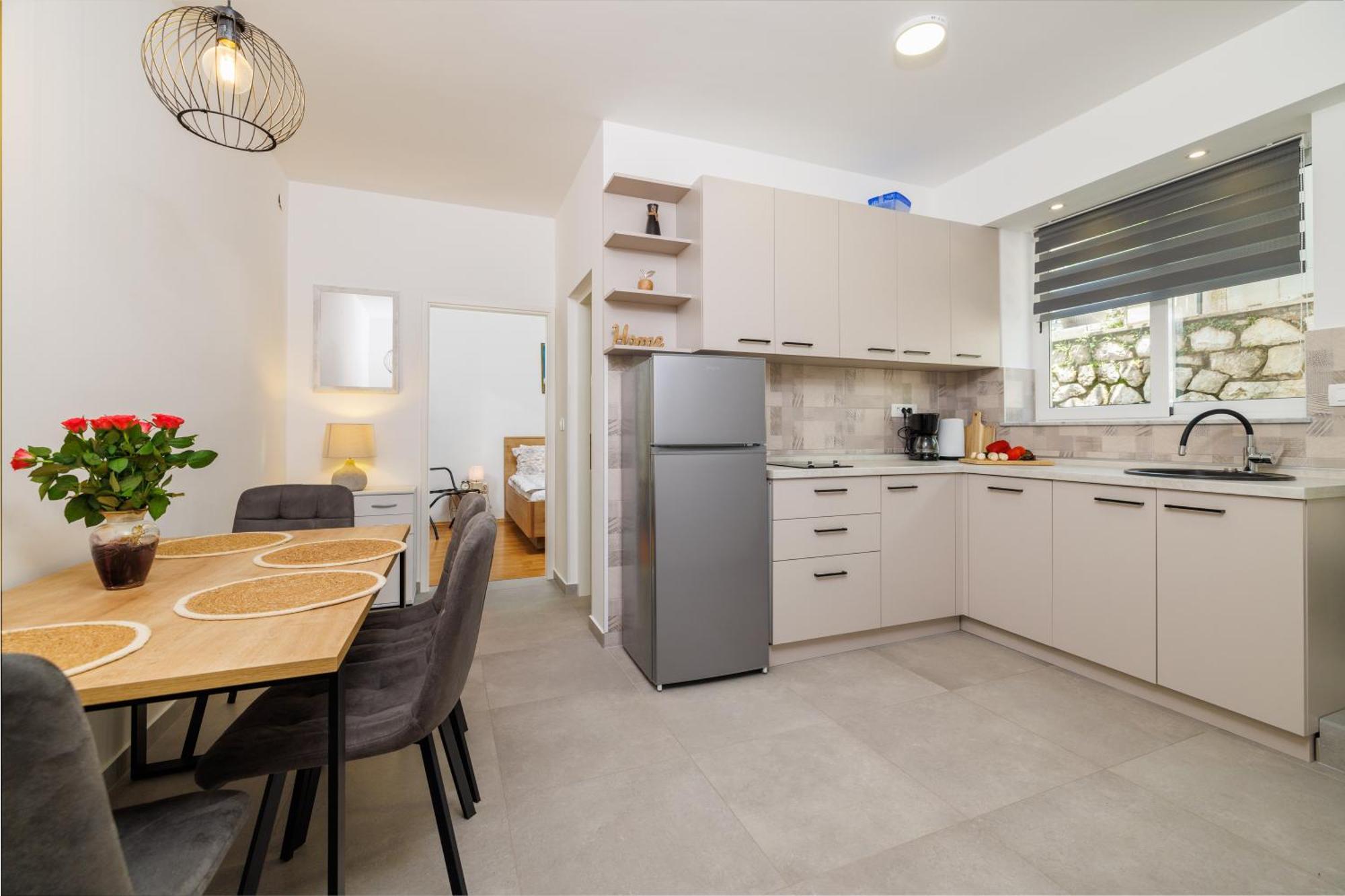 Apartmani Viktorija Jadranovo Εξωτερικό φωτογραφία