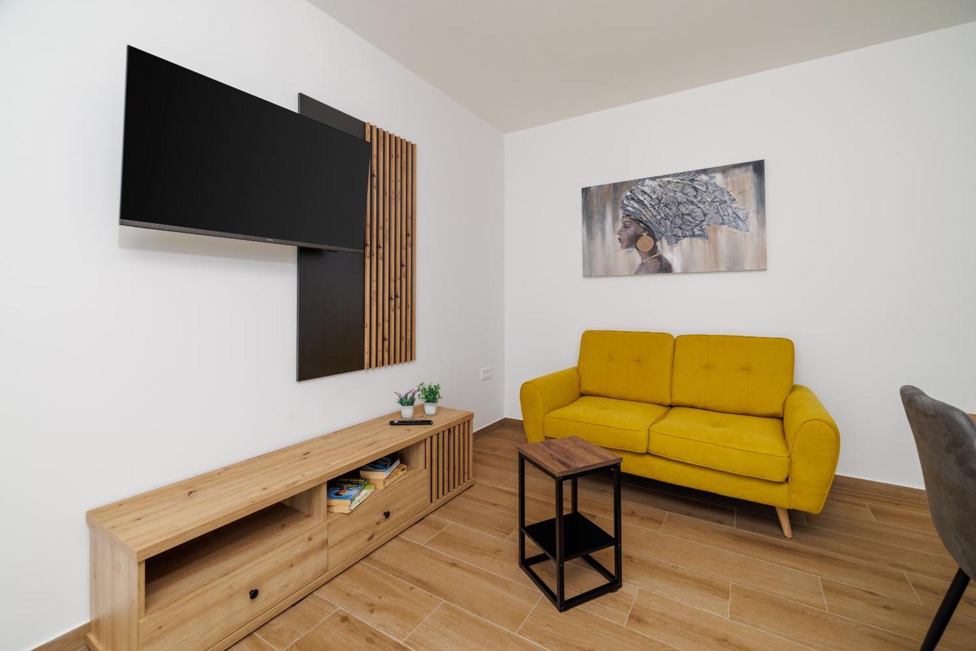 Apartmani Viktorija Jadranovo Εξωτερικό φωτογραφία