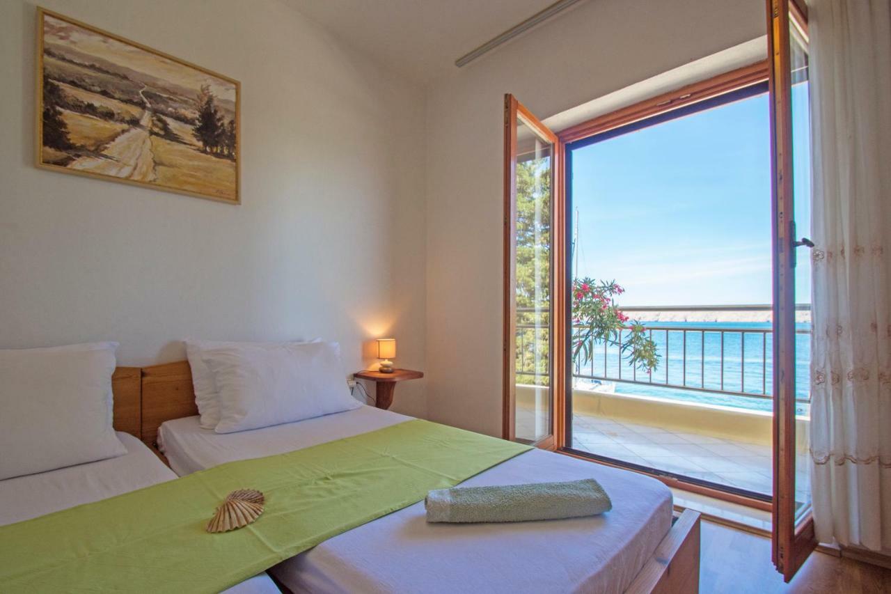 Apartmani Viktorija Jadranovo Εξωτερικό φωτογραφία